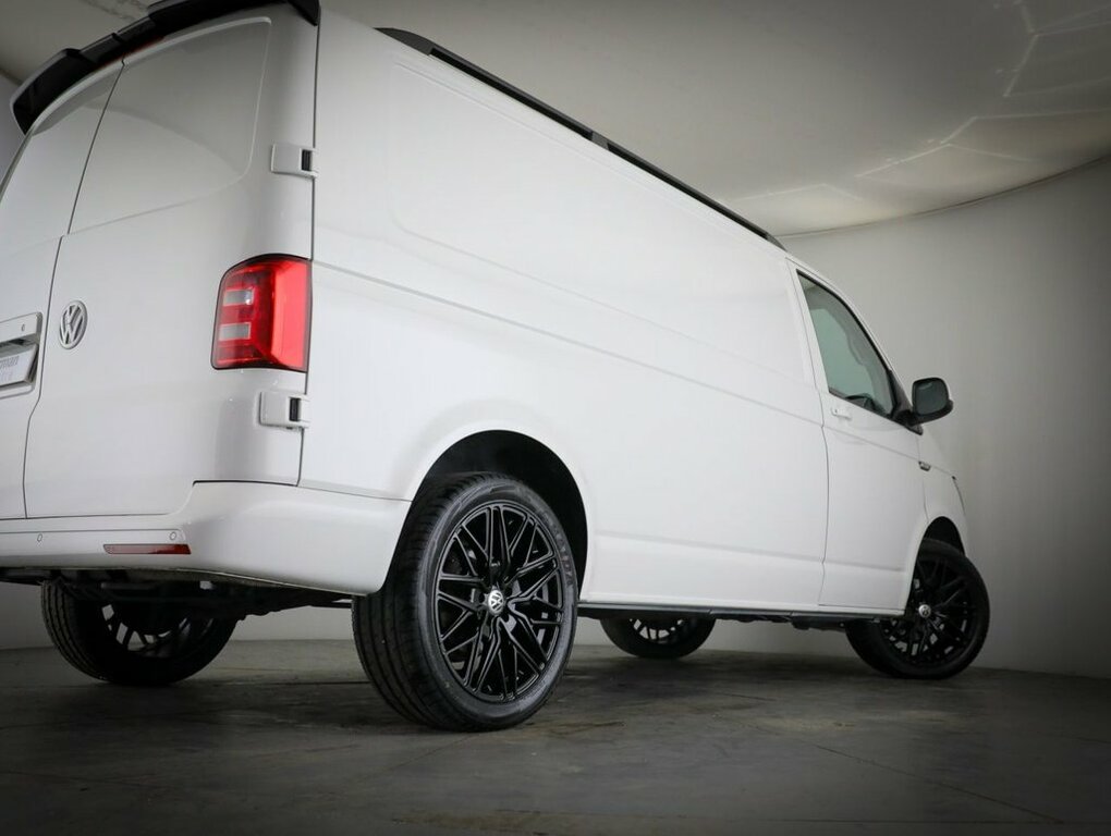 Volkswagen Transporter 2L Trendline FN69LHF White #6