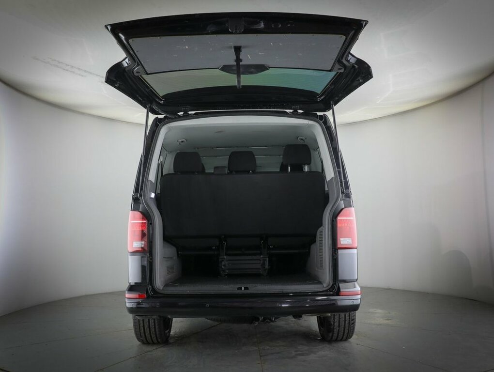 Volkswagen Transporter Shuttle 2L S Black #4