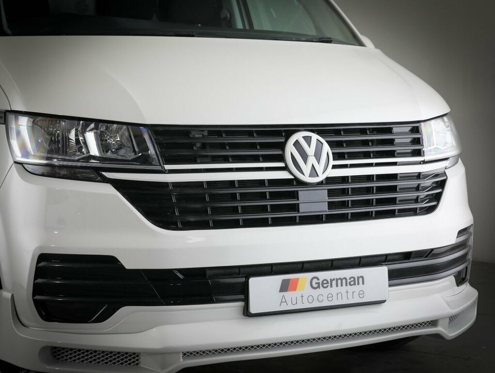 Volkswagen Transporter 2L Startline AF71NXM White #2