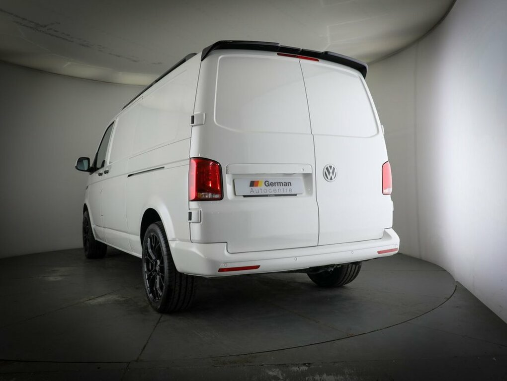 Volkswagen Transporter 2L Startline AF71NXM White #5