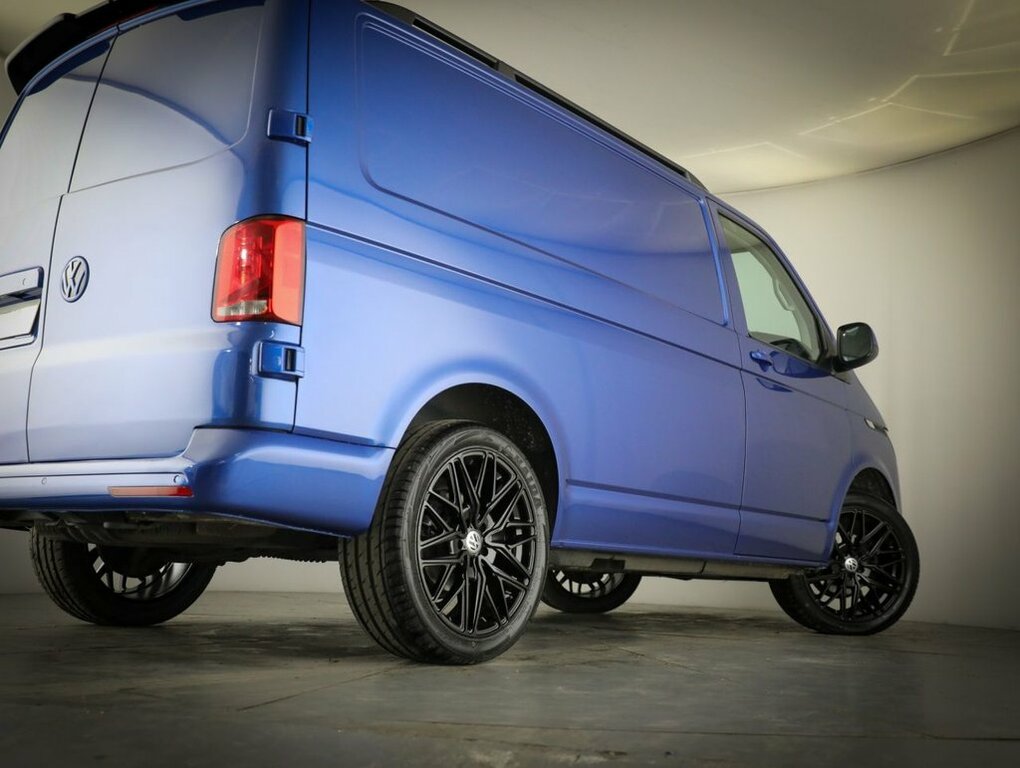 Volkswagen Transporter 2L Highline AO22RVM Blue #4