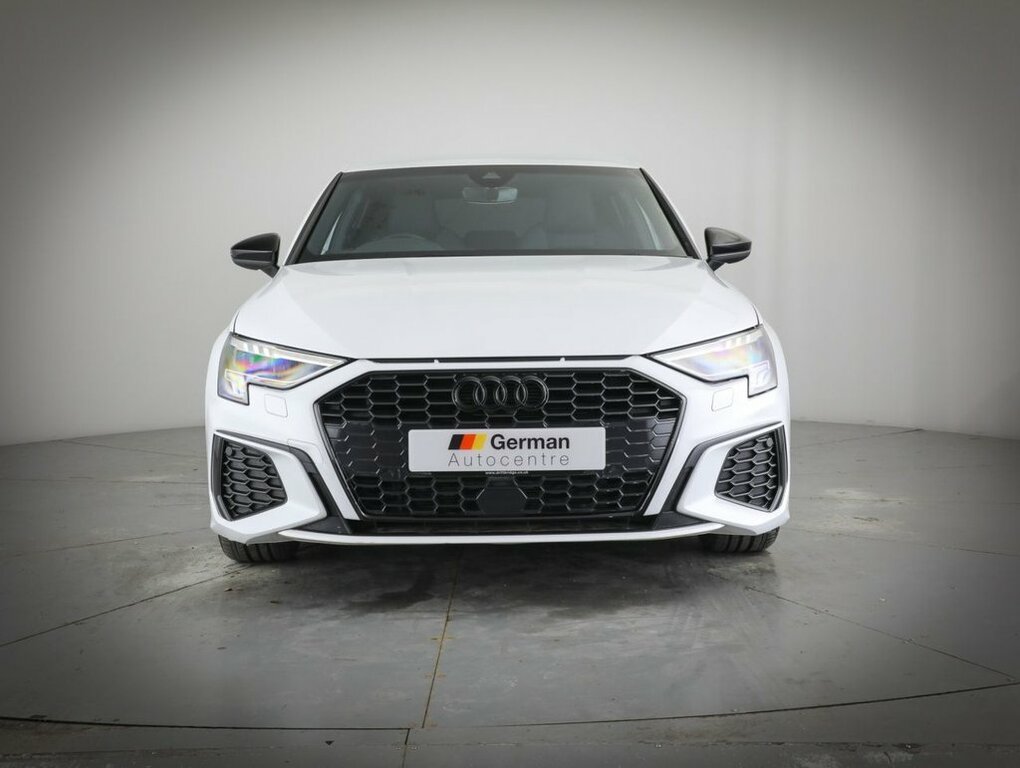 Audi A3 1L S Line RE72TWZ White #4