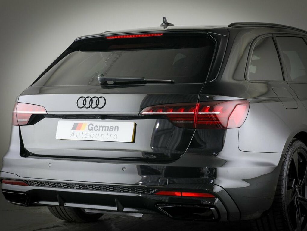 Audi A4 Avant 2L S Line YF73ZDR Black #4