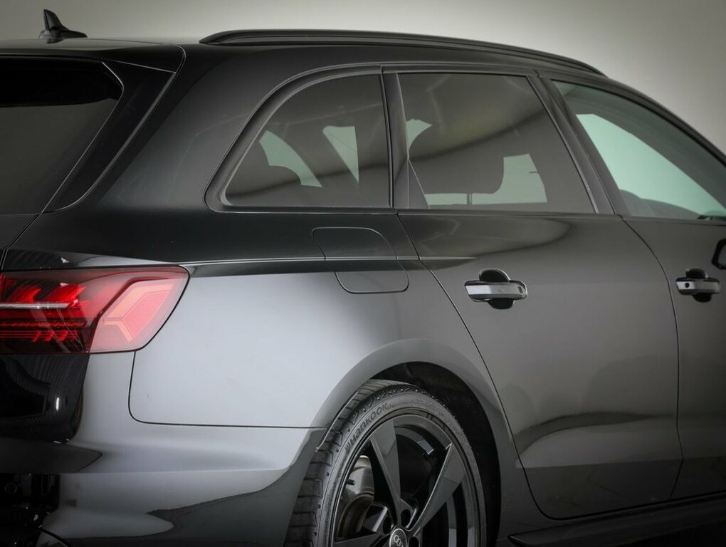 Audi A4 Avant 2L S Line YF73ZDR Black #5