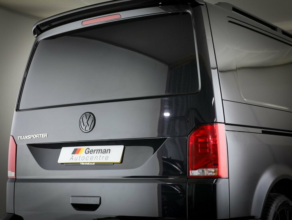 Volkswagen Transporter 2L Highline OV71AKP Black #3