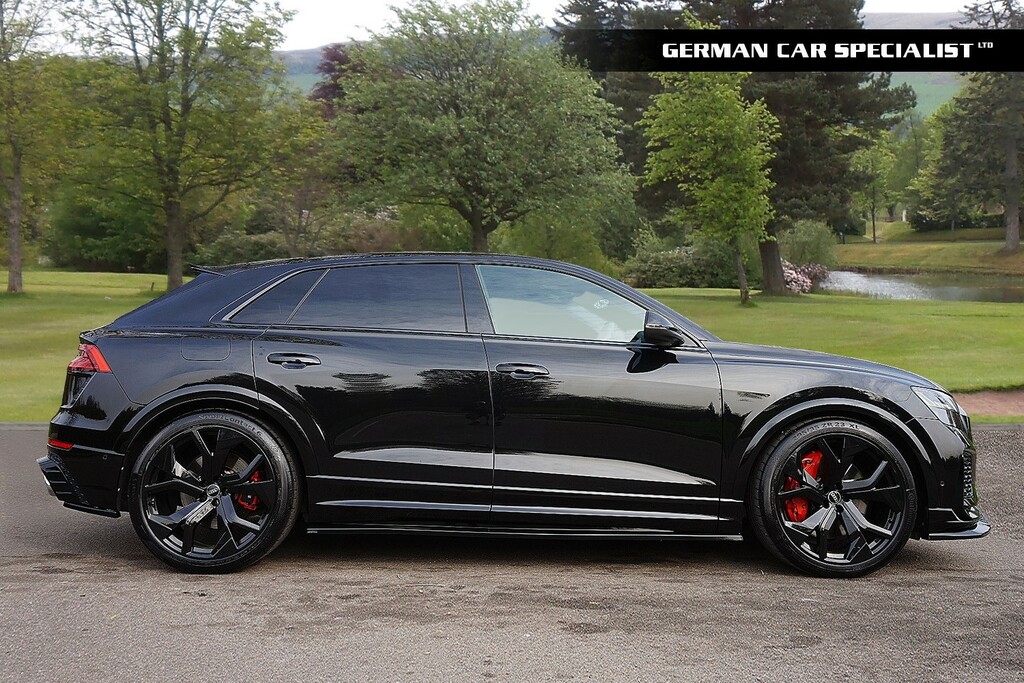 Audi RSQ8 Estate VK23RNN Black #3