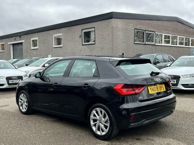 Audi A1 1.0 Tfsi 30 Sport YK69UYS Black #4