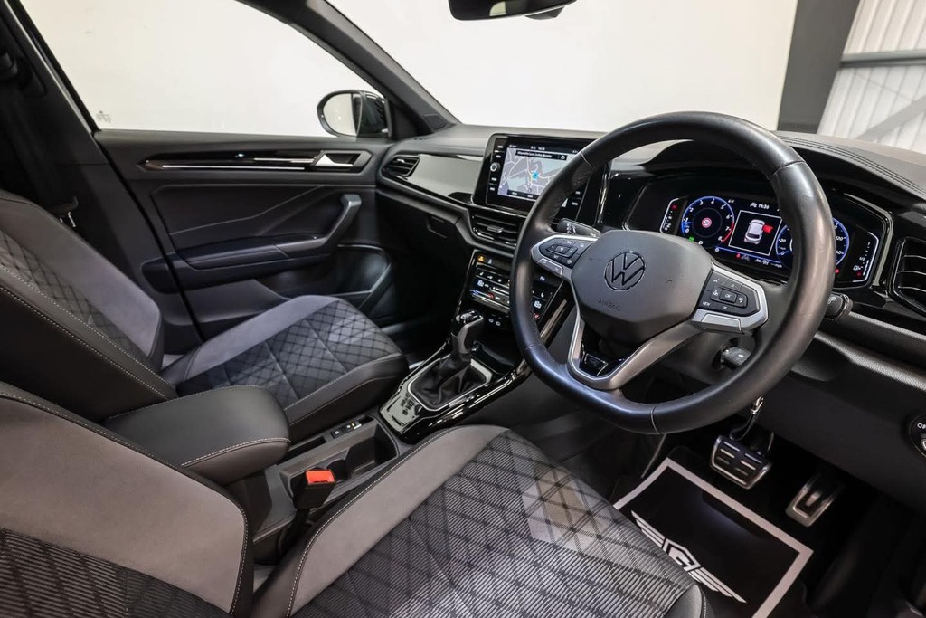 Volkswagen T-Roc 1.5Tsi R-line . #2
