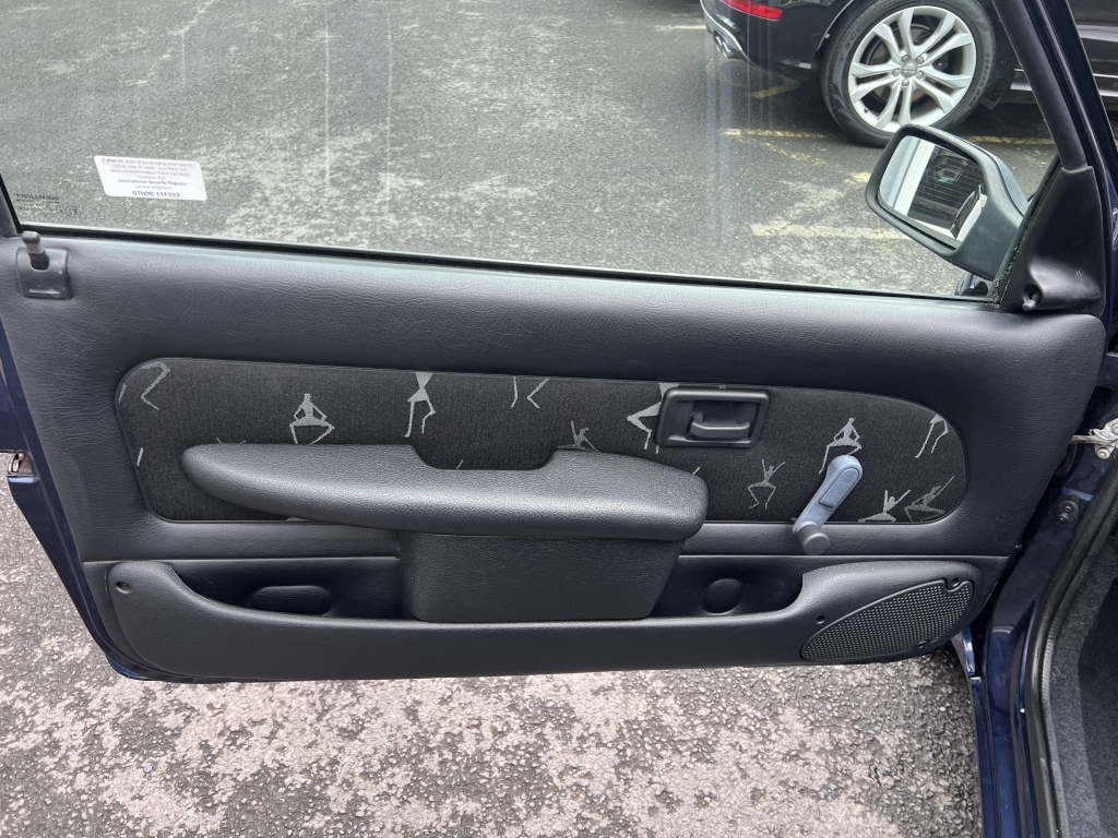Peugeot 106 1.1 Independence Green #15
