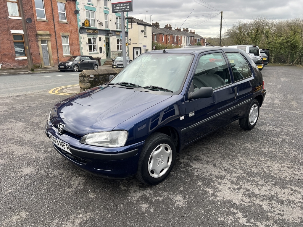 Peugeot 106 1.1 Independence Green #2