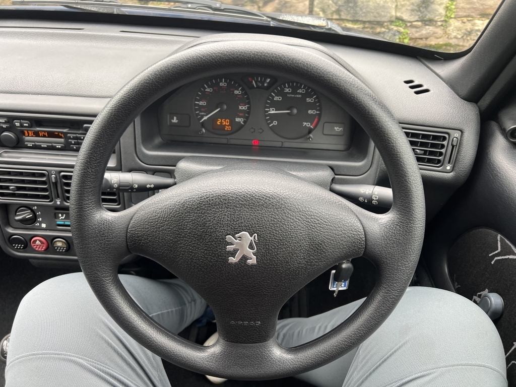 Peugeot 106 1.1 Independence Green #20