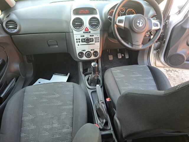 Vauxhall Corsa 1.4 Exclusiv Ac  Silver #3