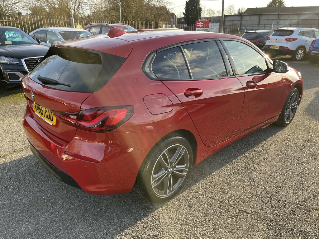 BMW 1 Series 1.5 116D Sport MM69KUU Red #5