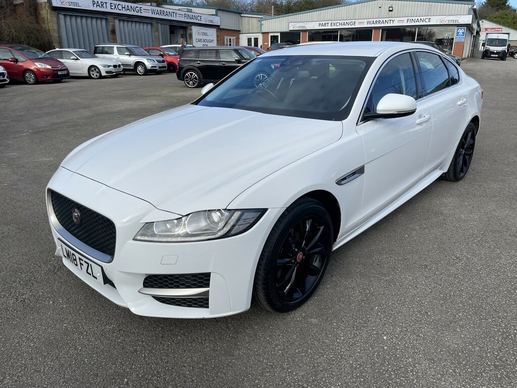 Jaguar XF 2.0 I R-sport White