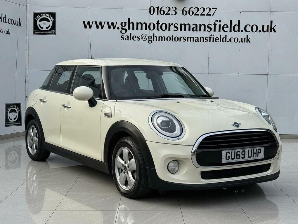 Mini Hatch Hatchback 1.5 Cooper Classic Euro 6 Ss 201 White
