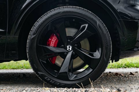 Bentley Bentayga V8 Black #6