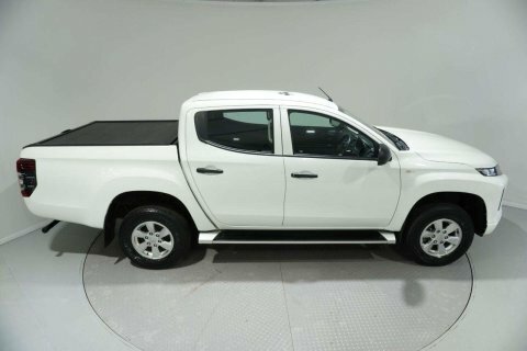 Mitsubishi L200 2.2 Di-d Dc WP20SNF White #4