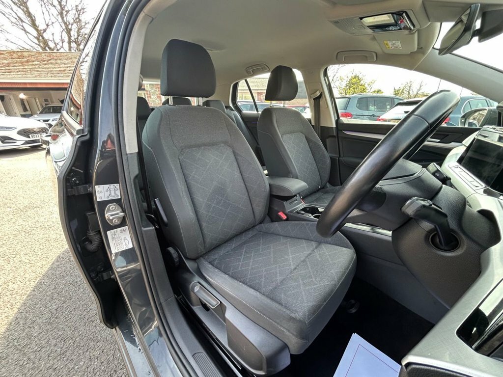 Volkswagen Golf 1.5L Life VU70HTZ Grey #6