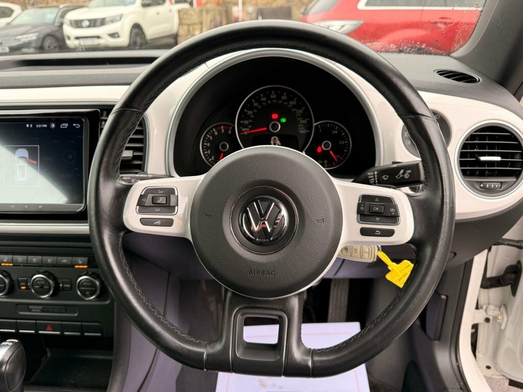 Volkswagen Beetle 1.2 Tsi Hatchback Euro 5 105 Red #12