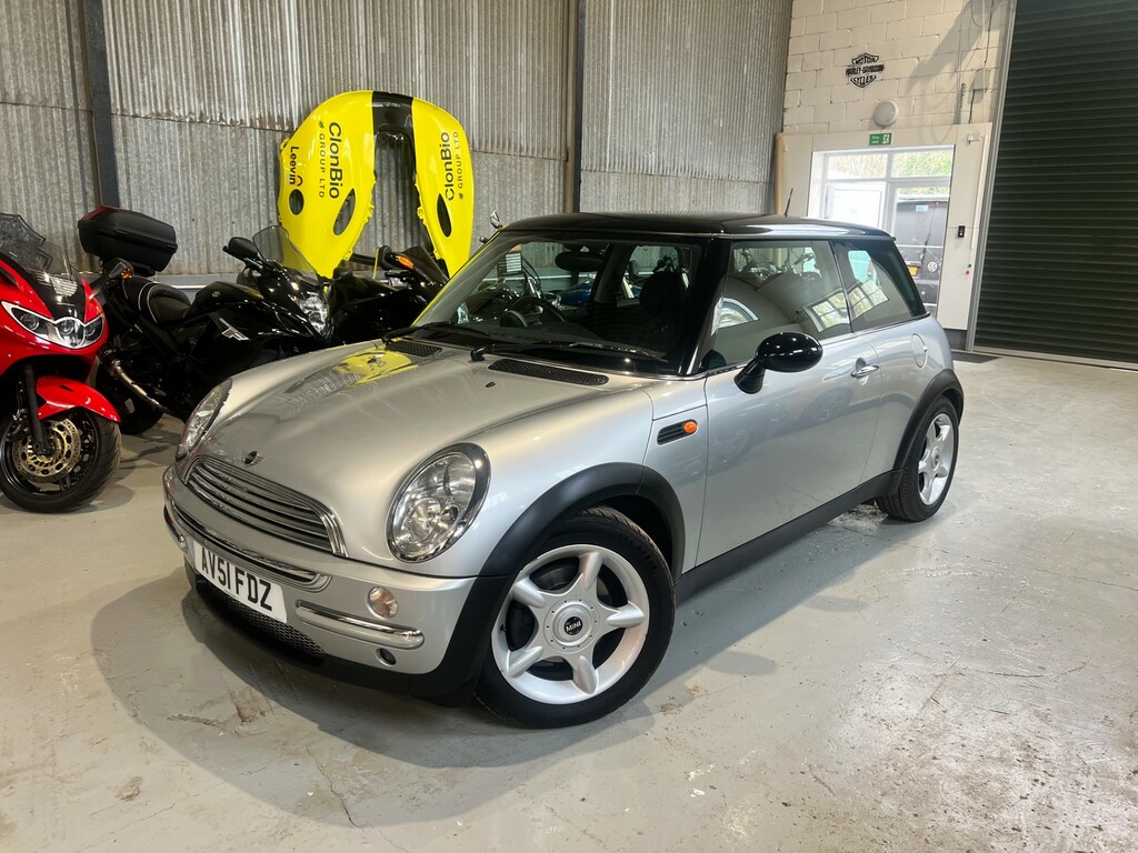 Mini Hatch 1.6 One Yellow #2
