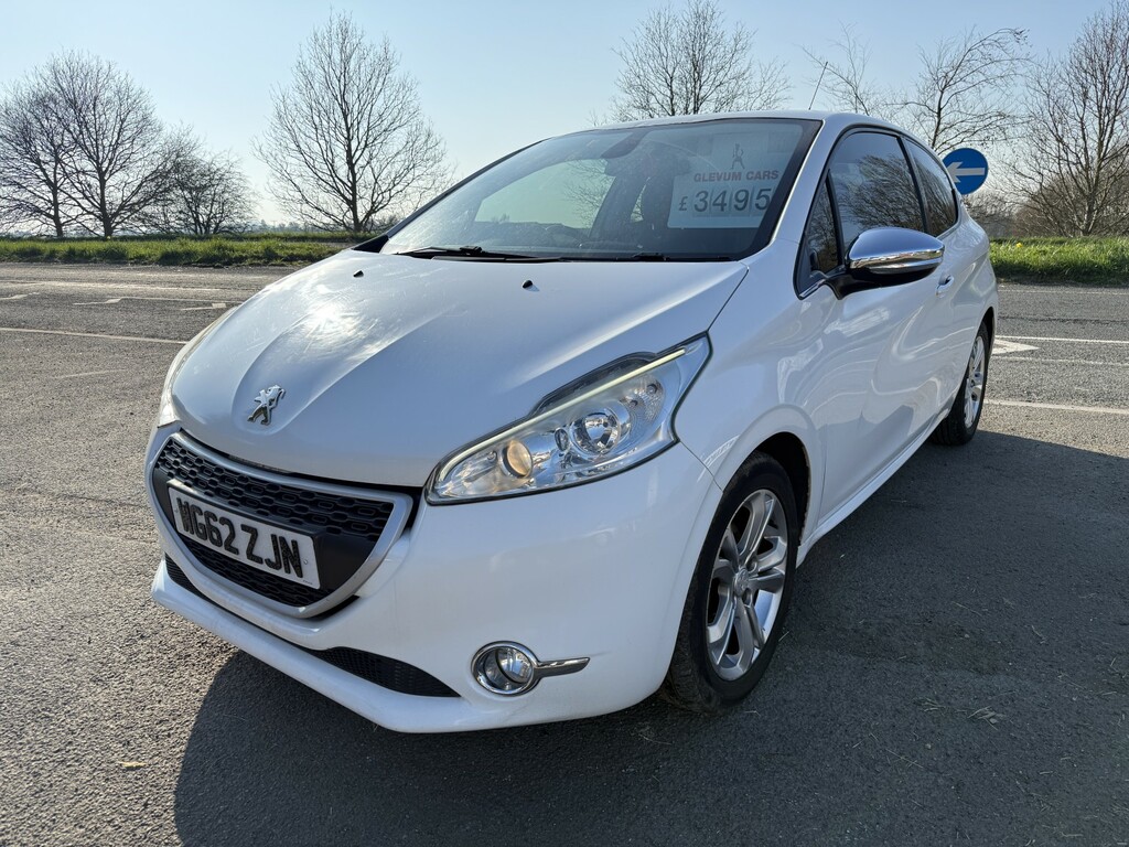 Peugeot 208 Hatchback 1.4 Hdi Allure 2013 WG62ZJN White #4