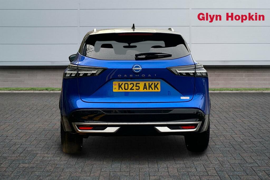 Nissan Qashqai 1.3 Dig-t Mh 158 Tekna KO25AKK Black #4