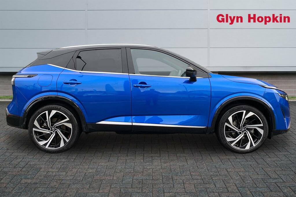 Nissan Qashqai 1.3 Dig-t Mh 158 Tekna KO25AKK Black #2