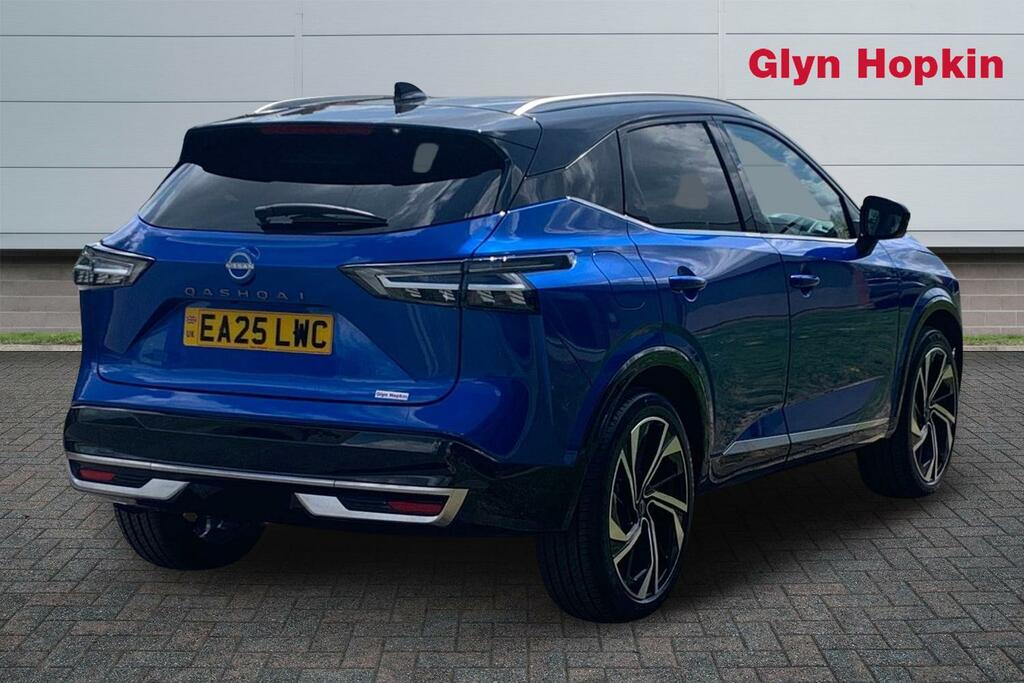 Nissan Qashqai 1.3 Dig-t Mh 158 Tekna Xtronic EA25LWC Black #3