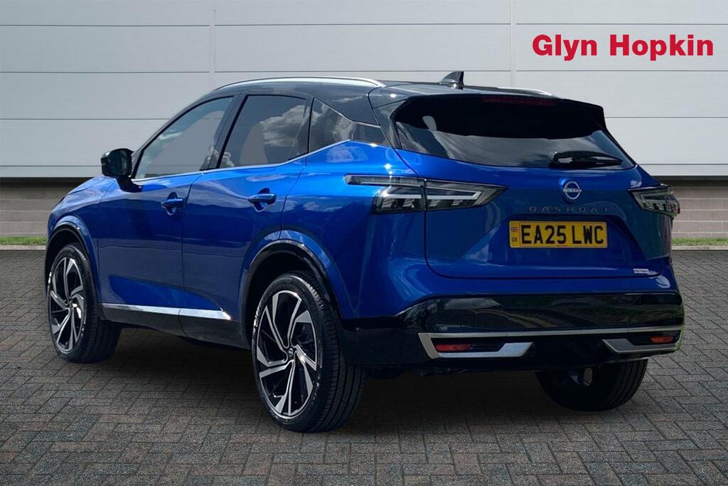Nissan Qashqai 1.3 Dig-t Mh 158 Tekna Xtronic EA25LWC Black #5