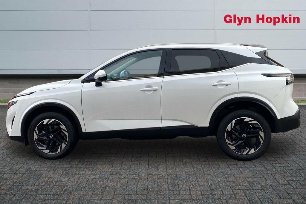 Nissan Qashqai 1.3 Dig-t Mh N-connecta LM25ELV White #6