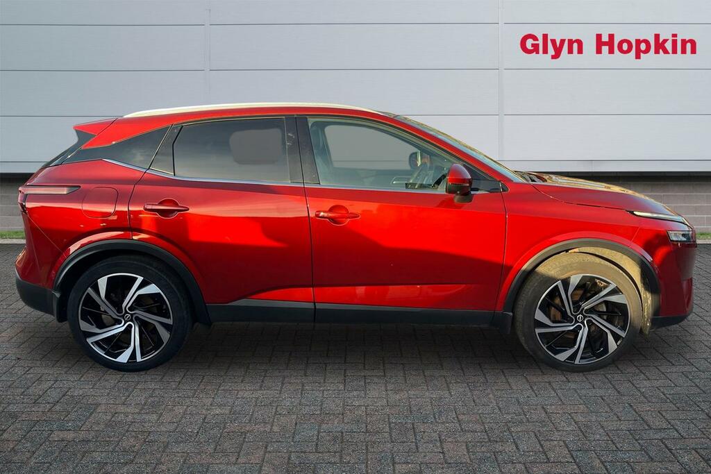 Nissan Qashqai 1.3 Dig-t Mh 158 Tekna NX72WUU Red #2