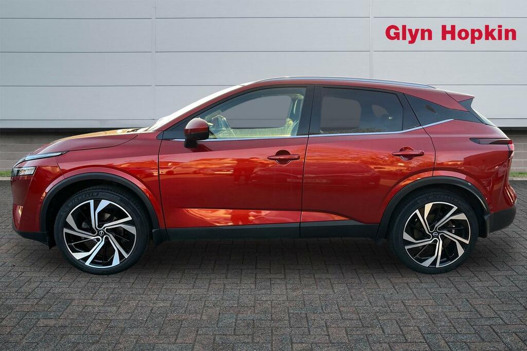 Nissan Qashqai 1.3 Dig-t Mh 158 Tekna NX72WUU Red #6