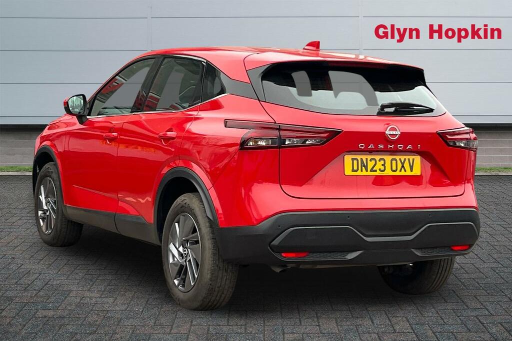 Nissan Qashqai 1.3 Dig-t Mh Acenta Premium DN23OXV Red #5