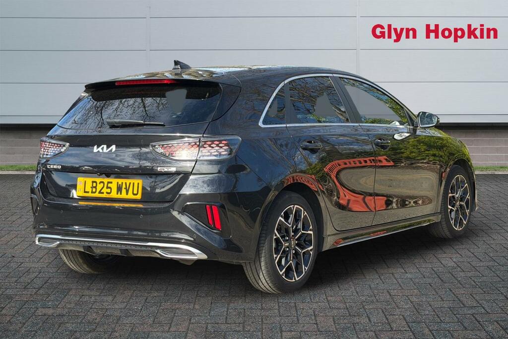Kia Ceed 1.5T Gdi Isg 138 Gt-line Dct LB25WVU Black #3