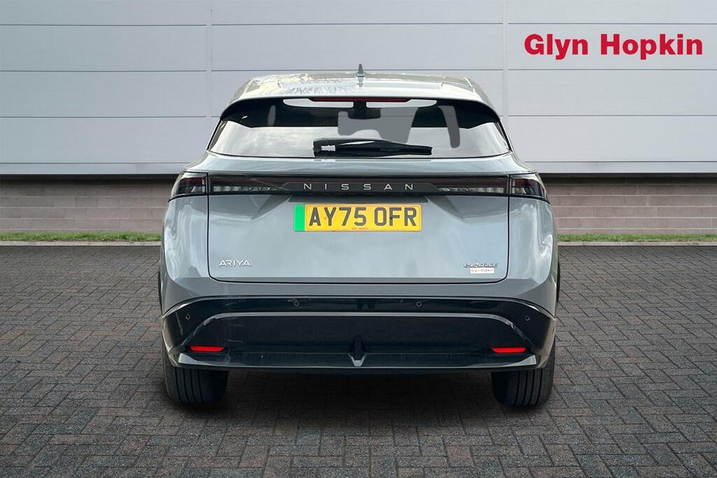 Nissan Ariya 225Kw Evolve 87Kwh 22Kwch E-4orce Grey #4