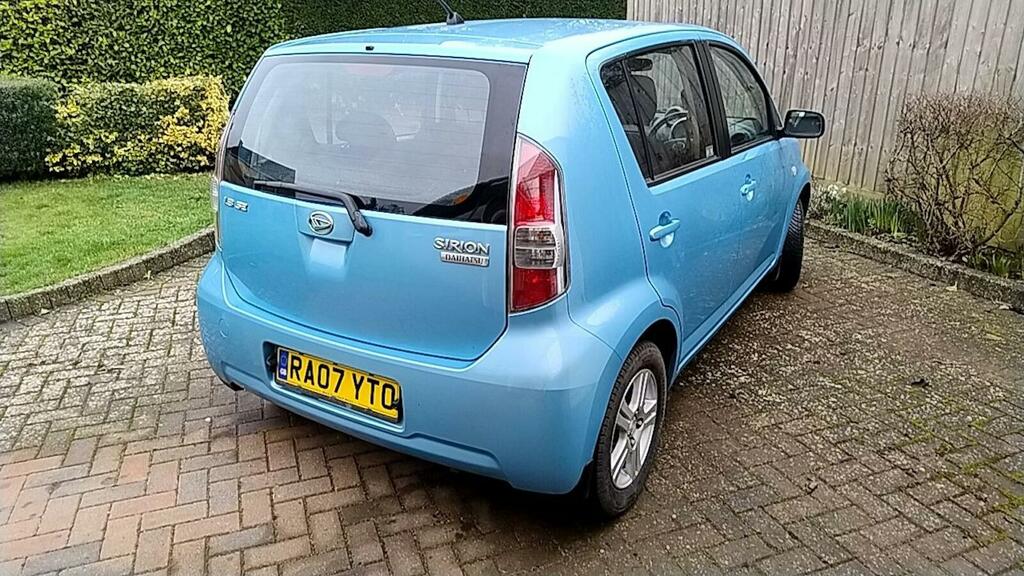 Daihatsu Sirion 1.3 Se Gold #2