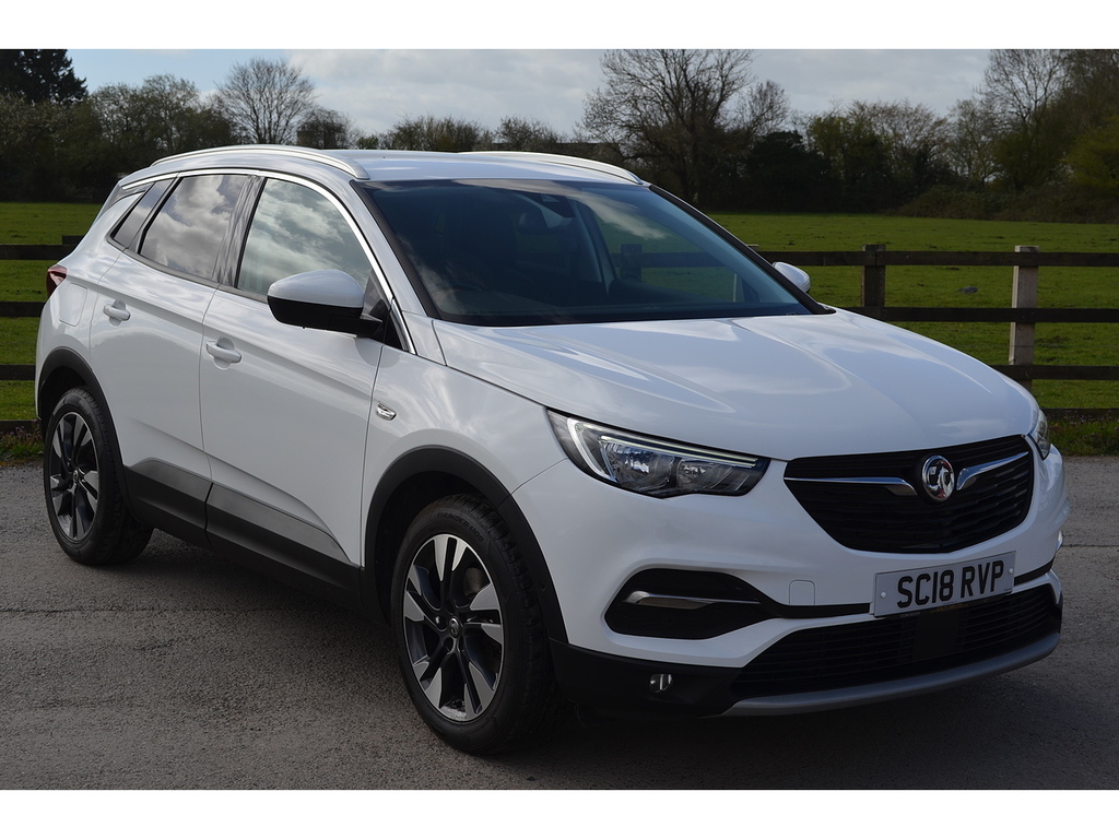 Vauxhall Grandland X Turbo Sport Nav White