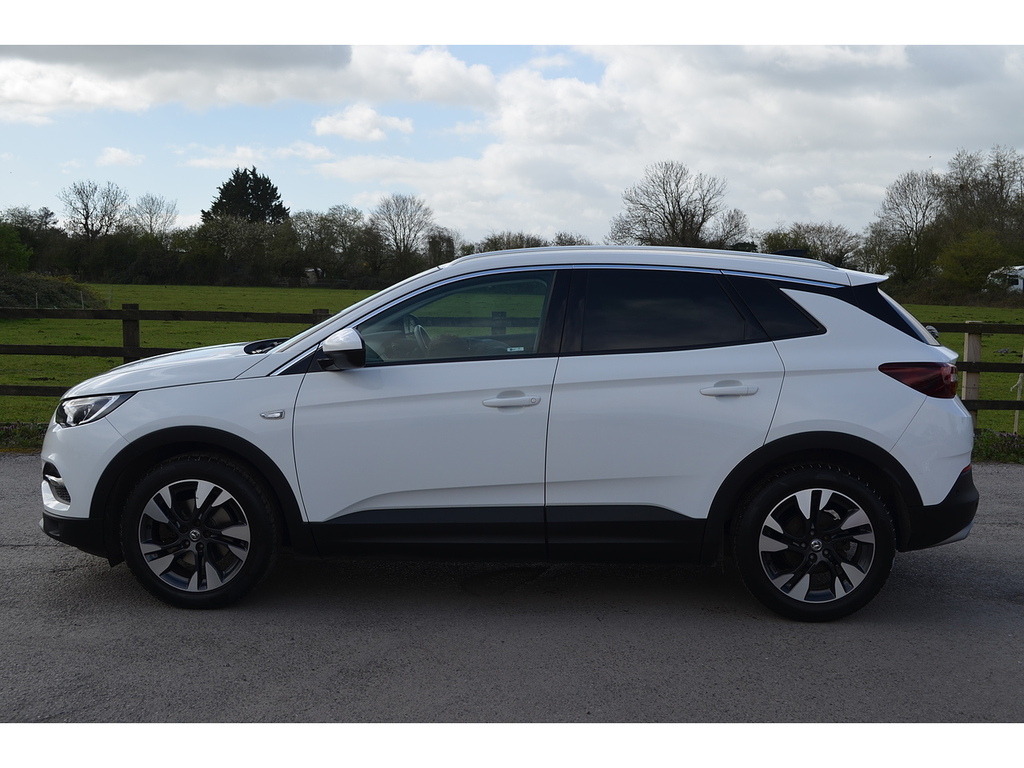 Vauxhall Grandland X Turbo Sport Nav SC18RVP White #5