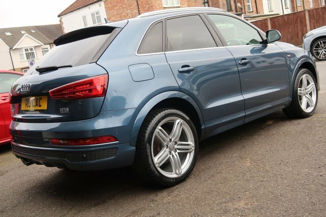 Audi Q3 2015 2.0 Tfsi S Line Plus Suv S Tronic T15CAC Blue #3