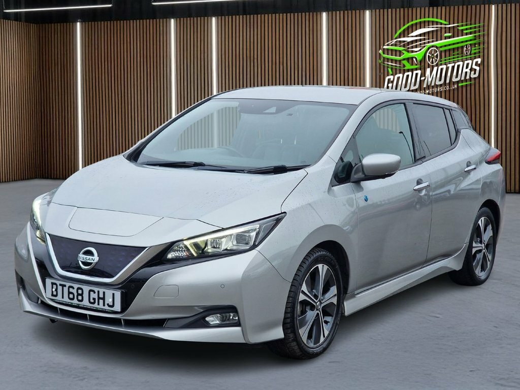Nissan Leaf Hatchback BT68GHJ Silver #2