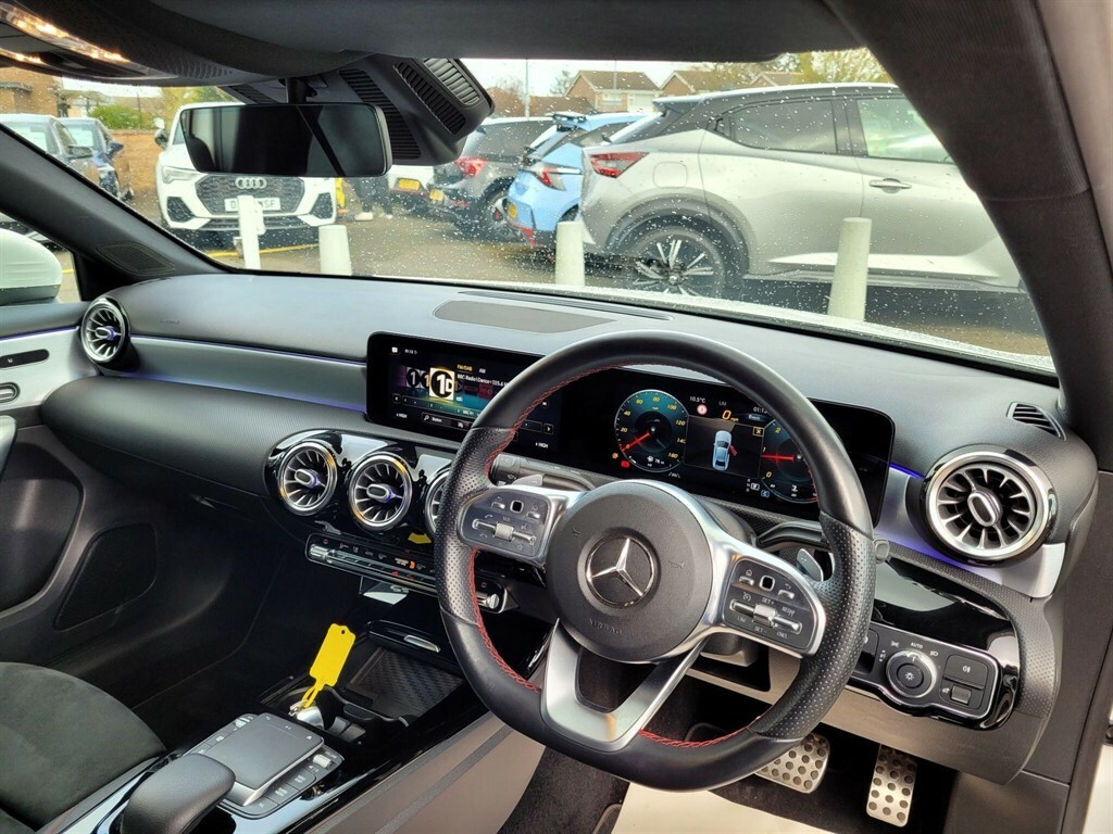 Mercedes-Benz A Class 2.0 D Amg Line Premium Plus 2 8G-dct Euro 6 Ss WB21NFJ White #2