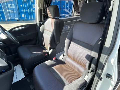 Nissan Serena Purple #30
