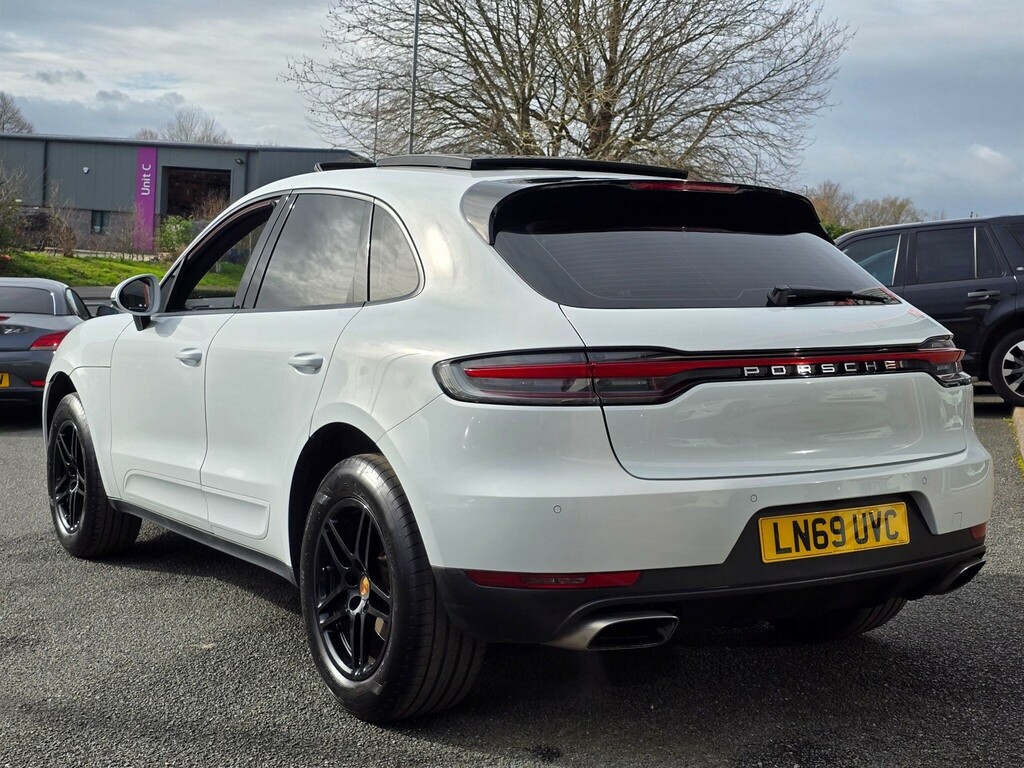 Porsche Macan 2.0T Suv Pdk 4Wd Euro 6 Ss 245 Ps White #4