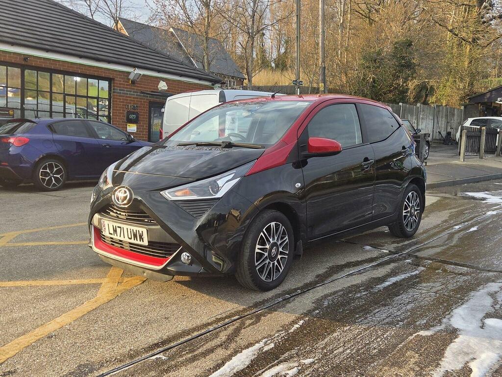 Toyota Aygo Hatchback 1.0 Vvt-i X-clusiv X-shift Euro 6 2 LM71UWW Black #3