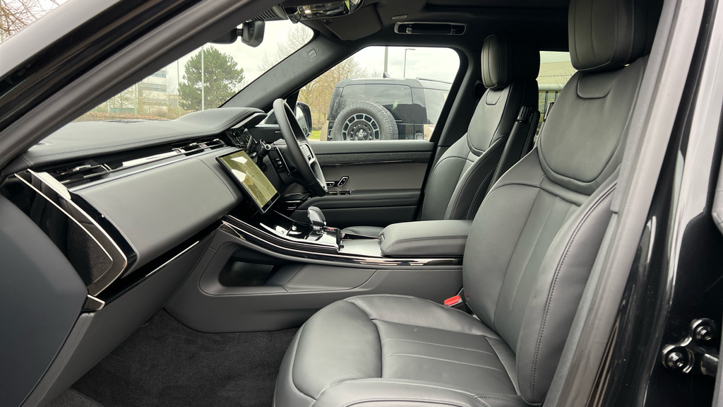 Land Rover Range Rover Sport Matt Edition Black #3