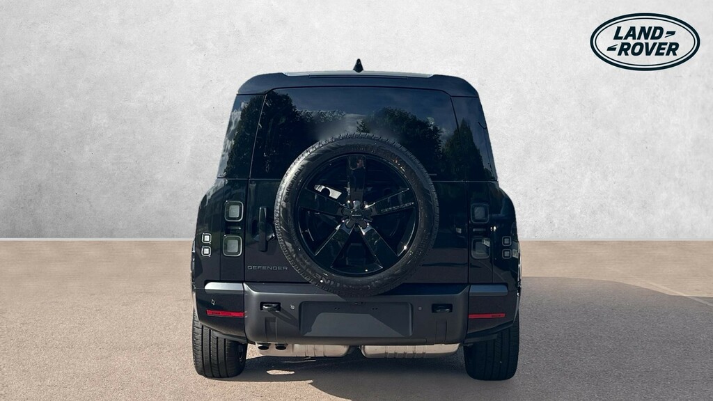 Land Rover Defender 130 X-dynamic Hse 130 Black #6