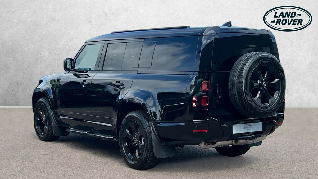 Land Rover Defender 130 X-dynamic Hse 130 Black #2