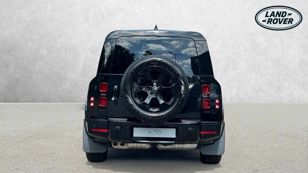 Land Rover Defender 130 X-dynamic Hse 130 Black #6