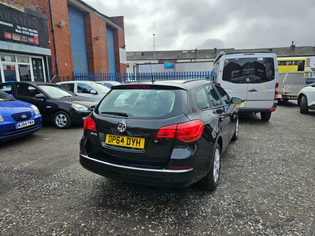 Vauxhall Astra 1.6 16V Design Sports Tourer Euro 5 Black #3