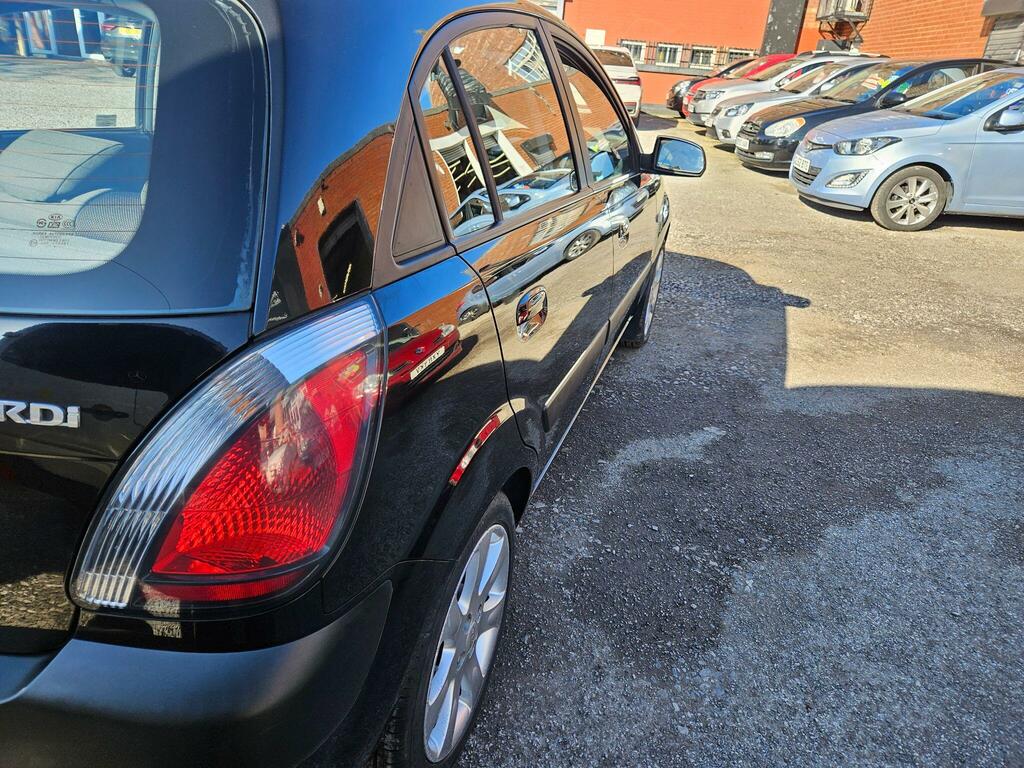 Kia RIO 1.5 Crdi Sport Black #6